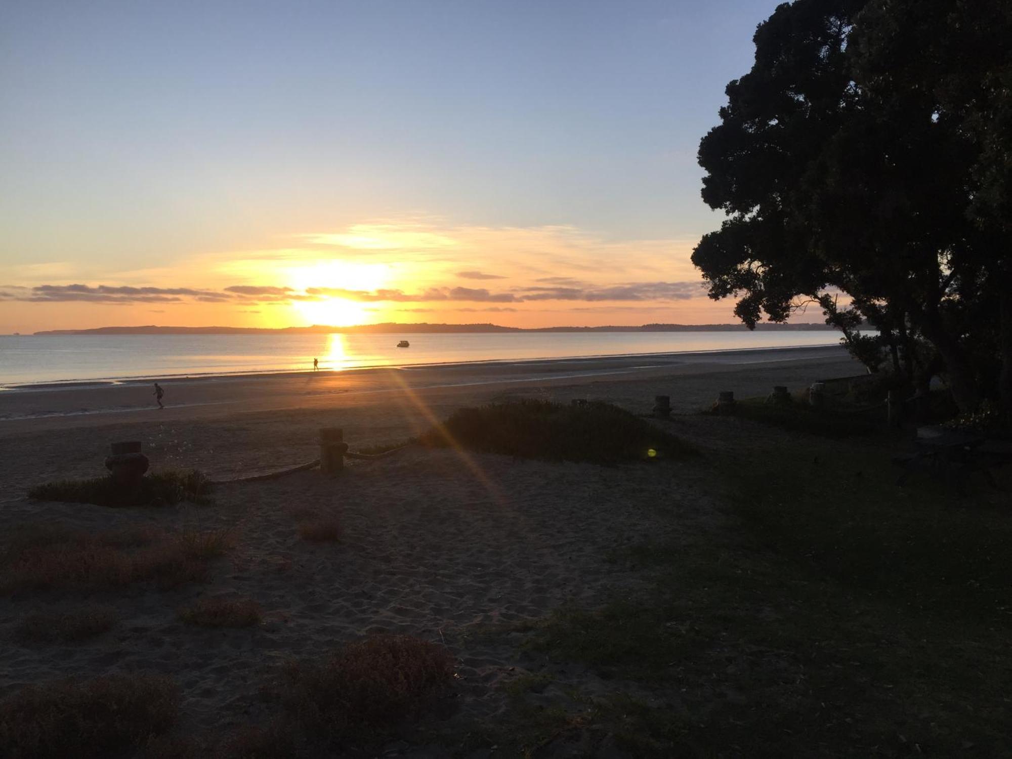 Edgewater Motel Orewa Buitenkant foto