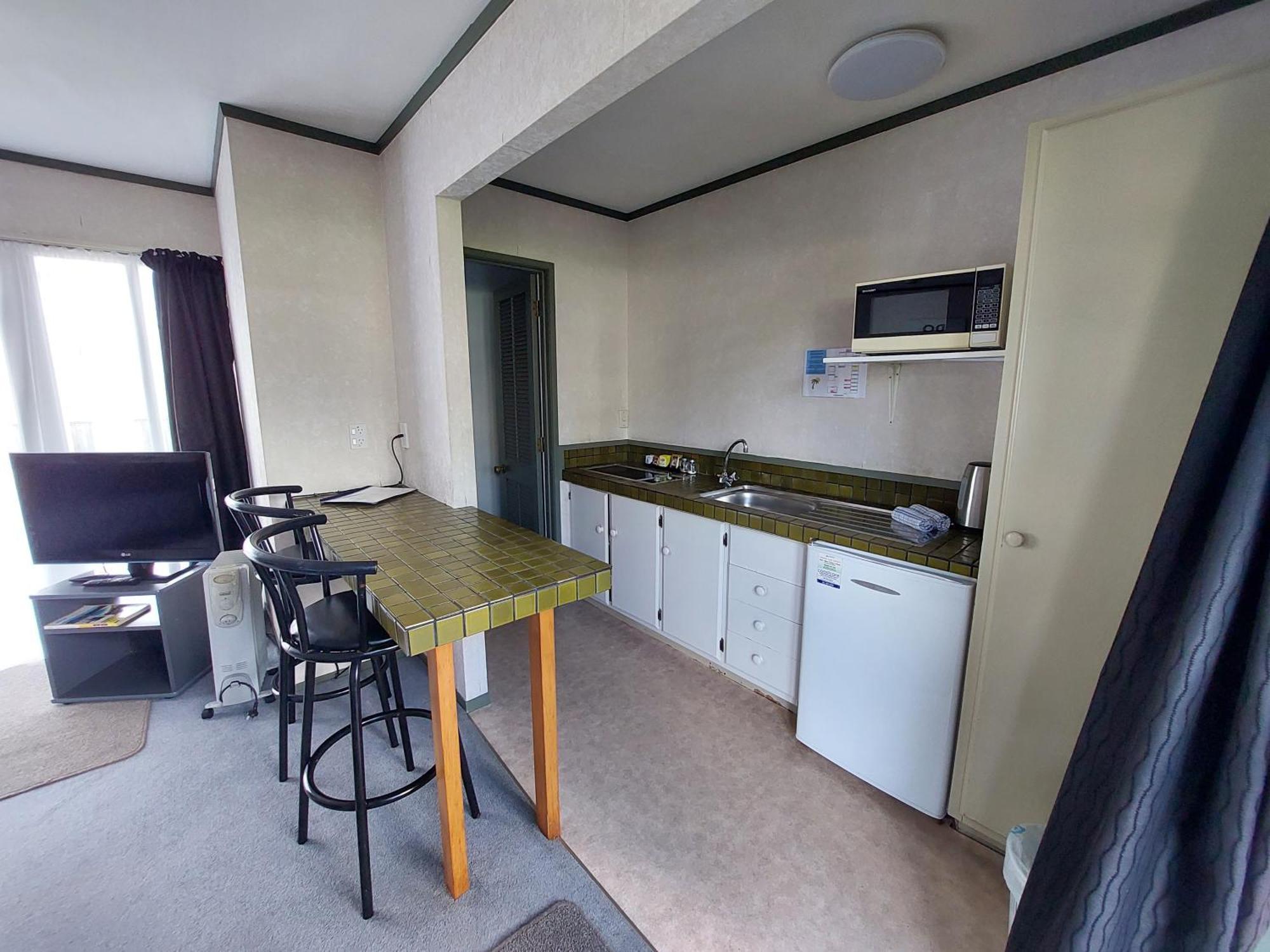 Edgewater Motel Orewa Buitenkant foto