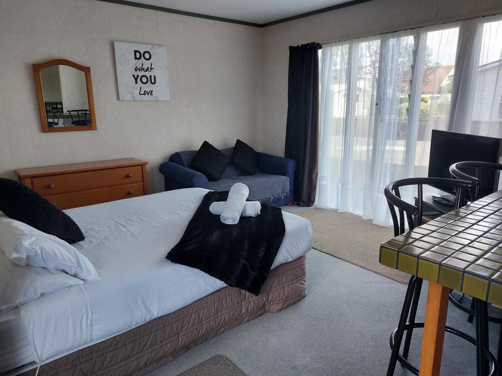 Edgewater Motel Orewa Buitenkant foto